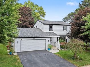401 Orchard View Dr, Maumee, OH 43537