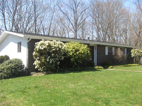 2nd image of 494 Gilmore St