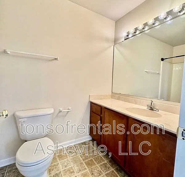 85 Farington Cir — Photo 13