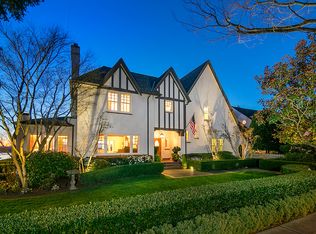 2807 W Viewmont Way W, Seattle, WA 98199