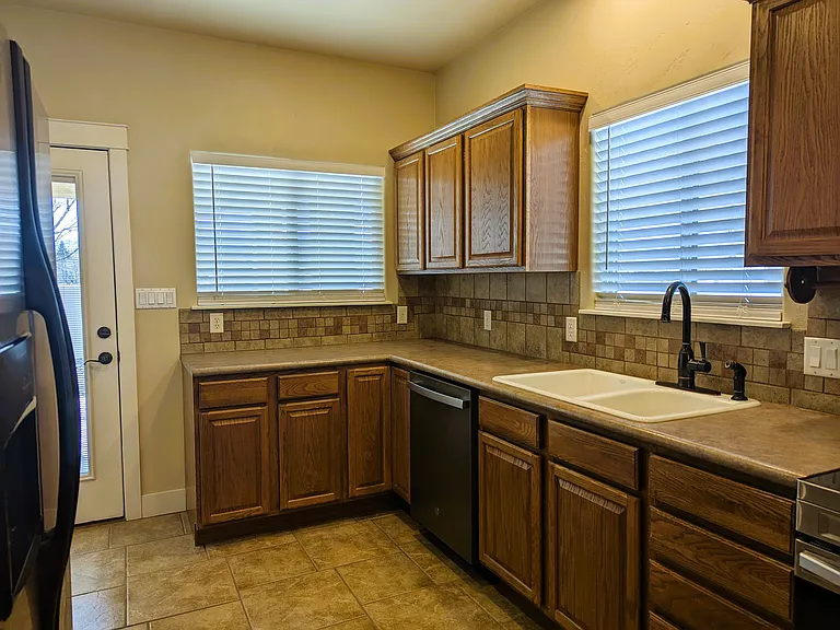 2835 1/2 Kelso Mesa Dr — Photo 11