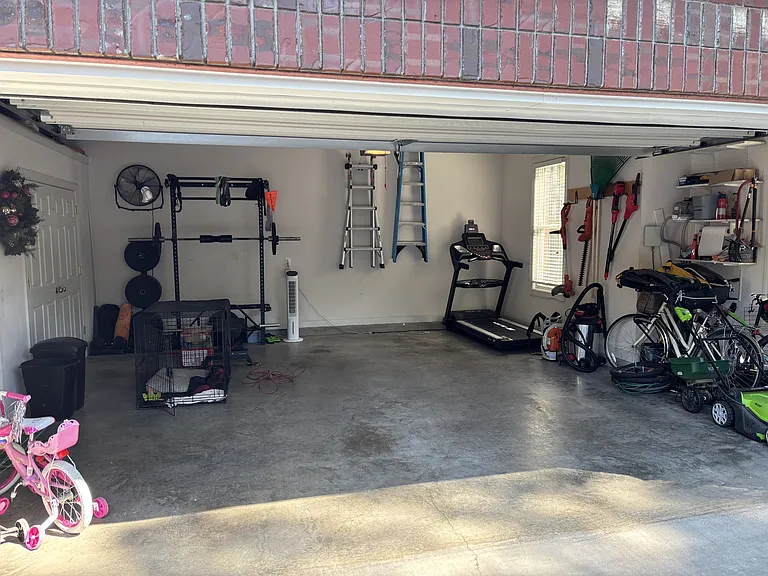 420 Lake Forest Dr SE — Photo 31