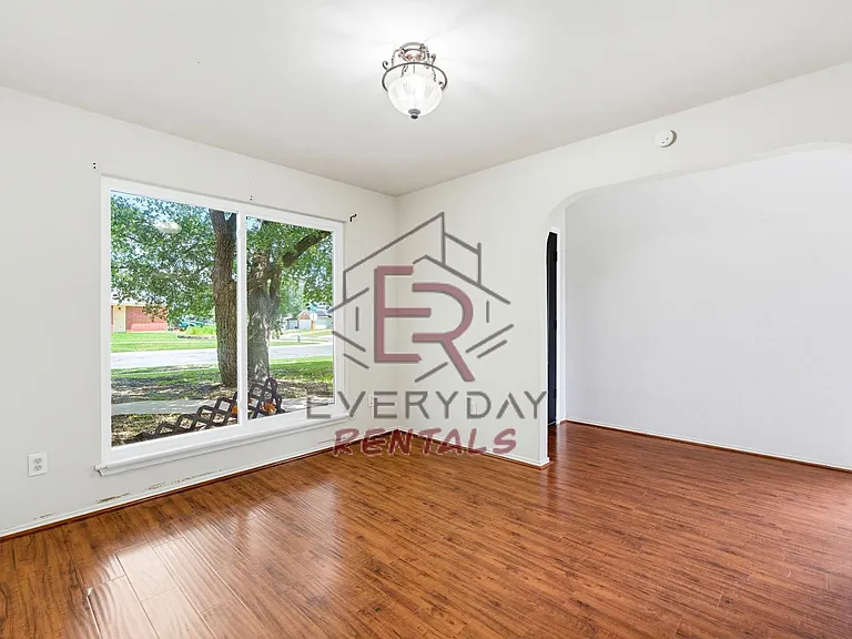 2513 Haven Dr — Photo 8