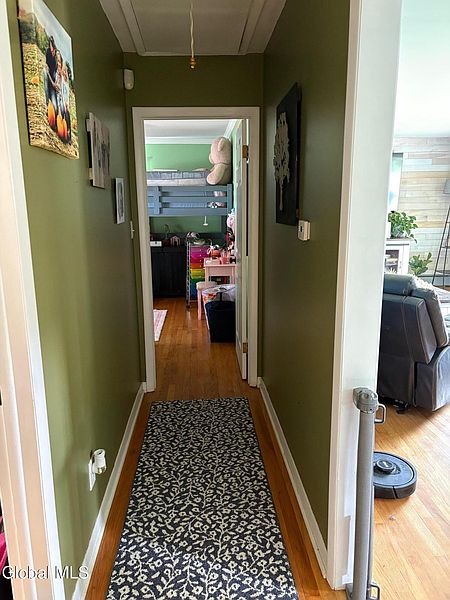 5th image of 111 Euclid Avenue