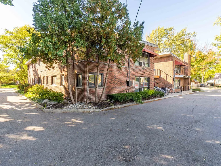 3382 Harvard Rd — Photo 21