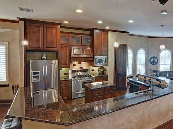 4th image of 88 Village Ln Ste 280