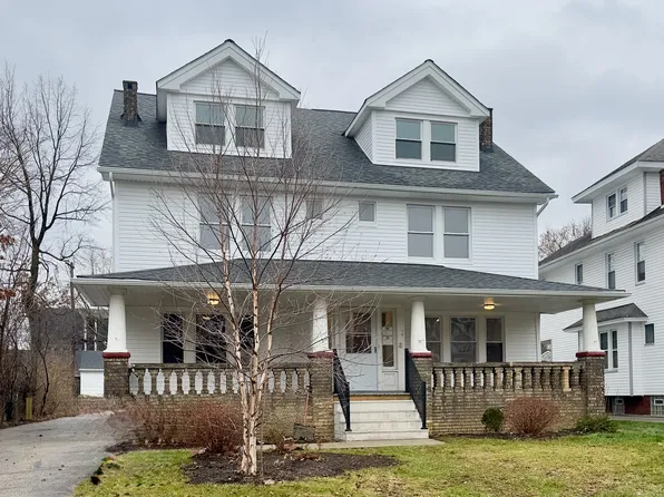 2407 Woodmere Dr, Cleveland Heights, OH 44106
