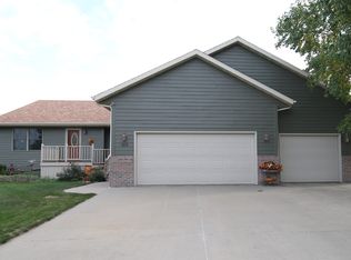 409 W Ironwood St, Brandon, SD 57005