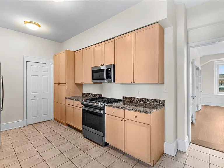 2900 E Jefferson Ave #C3 — Photo 13