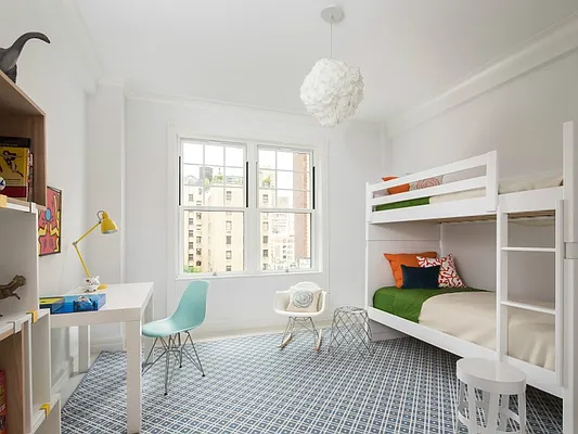 Sold by Sotheby's International Realty | media 21