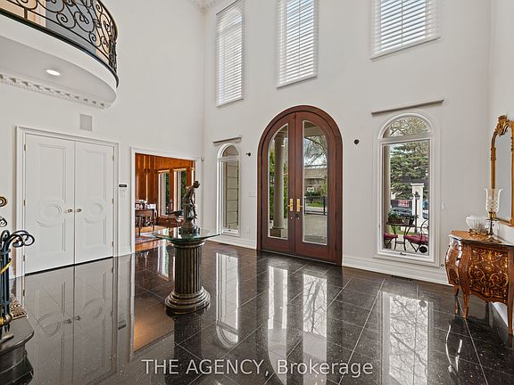 3rd image of 47 Old Colony Rd