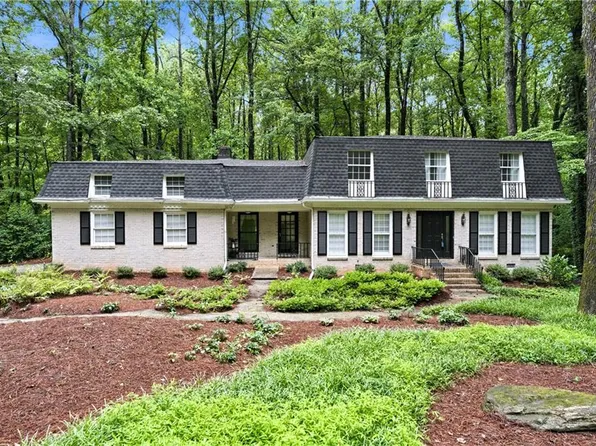 2399 Deer Ridge Dr, Stone Mountain, GA 30087