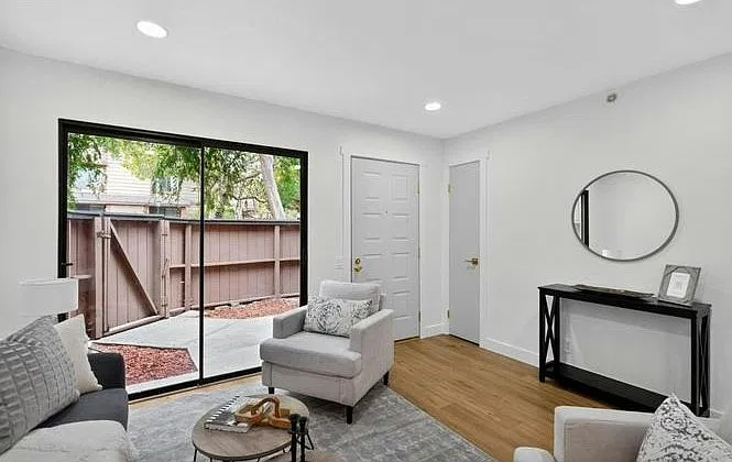 247 East Warren Common, Unit 24 — Photo 4