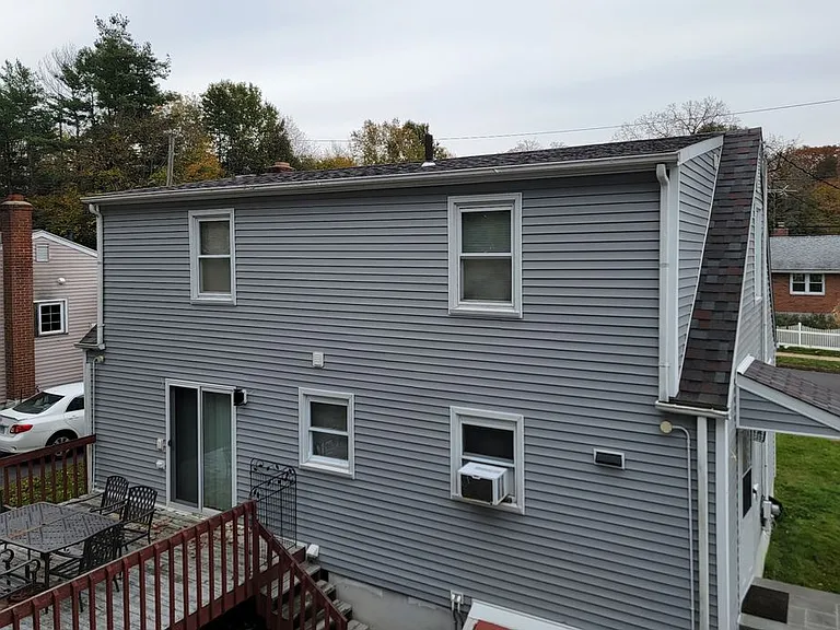 97 Bates St — Photo 3
