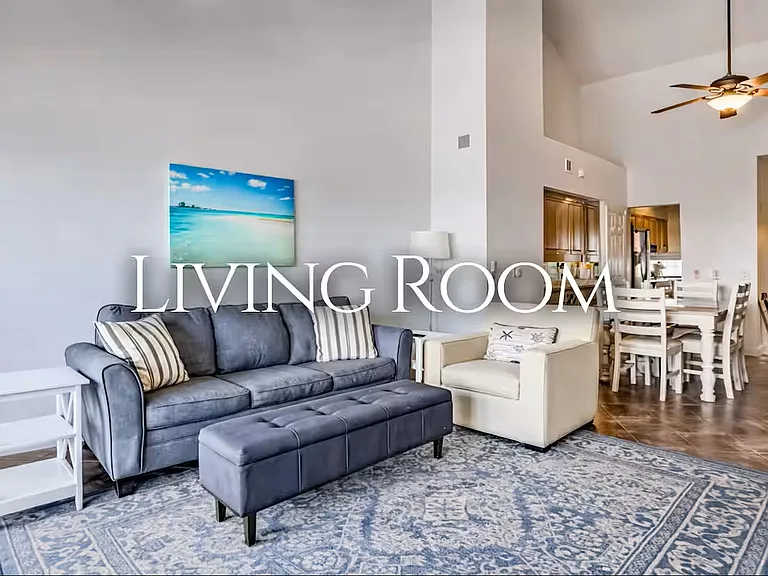 1390 Fort Pickens Rd #210 — Photo 2