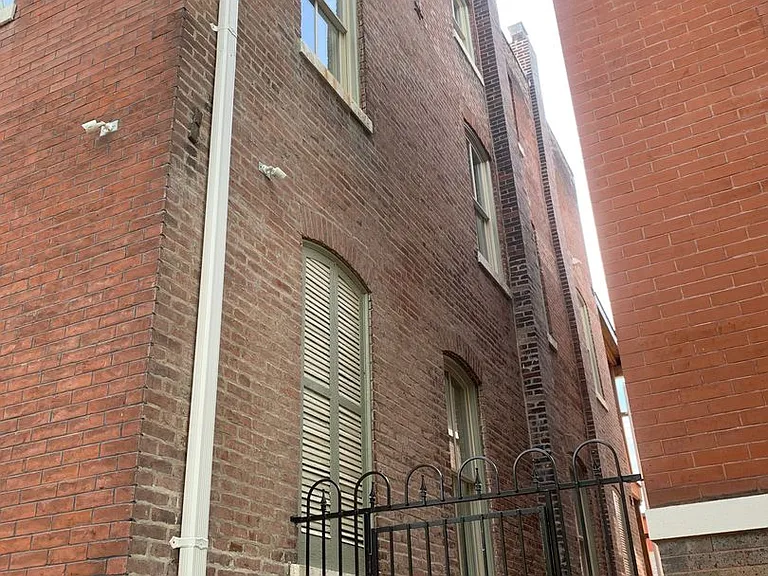 3325 Indiana Ave — Photo 33