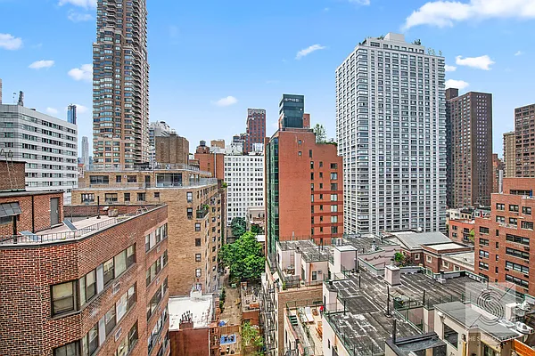 Sold by Compass | media 9