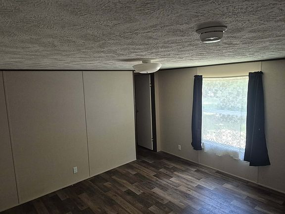 4th image of 52043 Noto Rd