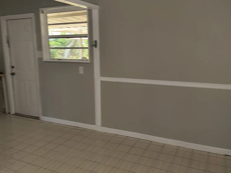 1248 Alfred St NE — Photo 5