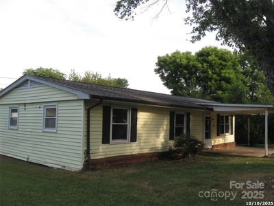 573 10th Avenue Dr SE, Hickory, NC, 28602