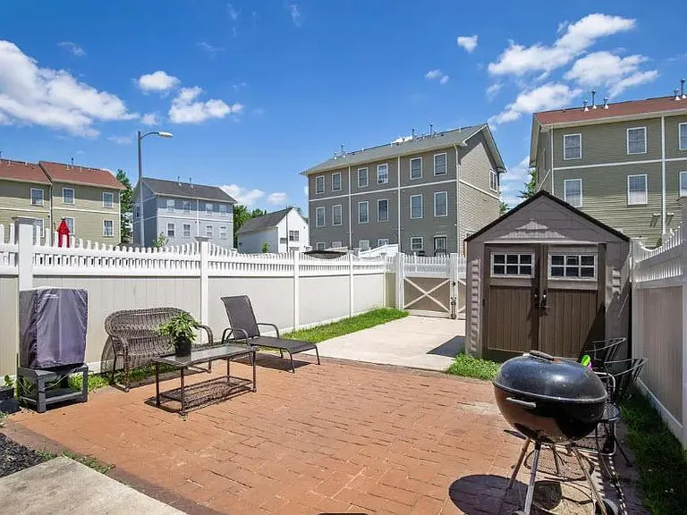 1418 Shippen Ln SE #3 — Photo 37