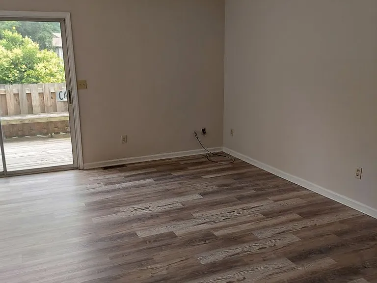 675 Lex Dr — Photo 3
