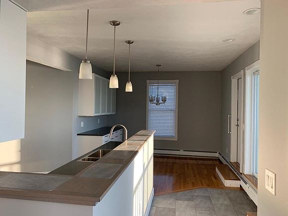 5th image of 111 Grovers Ave #2