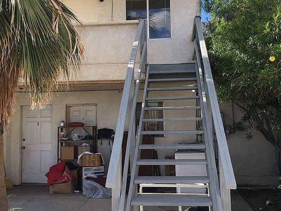 2nd image of 712 S California Ave APT 2