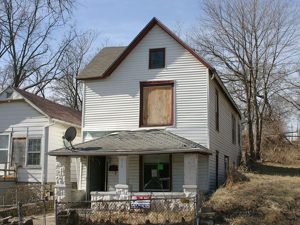 1st image of 250 N Mill St
