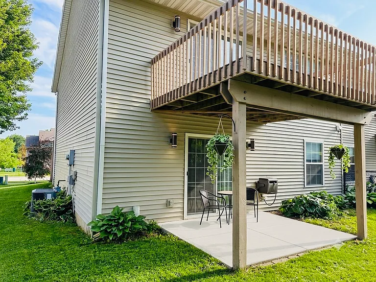2058 Northland Cir — Photo 16