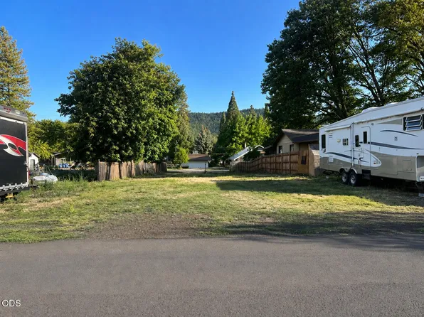 326 Fee St, Butte Falls, OR 97522
