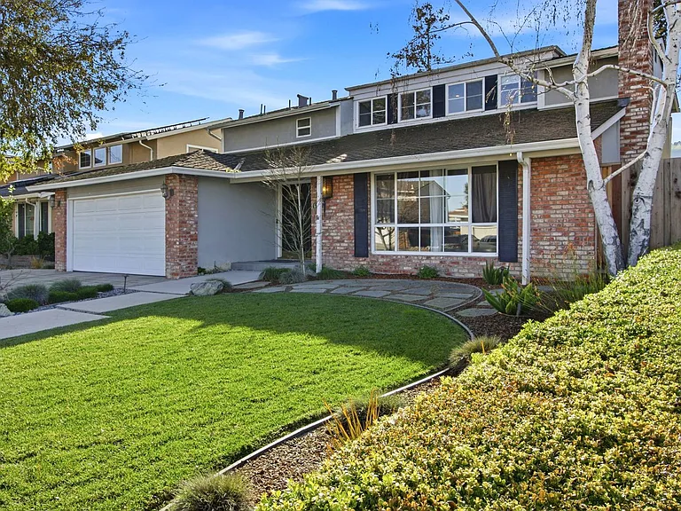 6137 Banner Dr — Photo 3