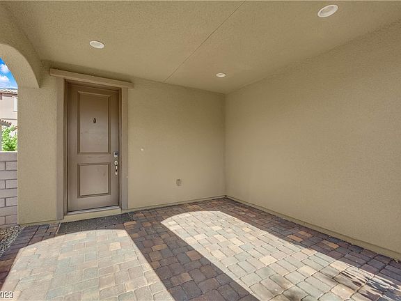 4th image of 455 Astillero St