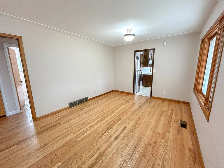 1550 Corina Dr SE — Photo 7