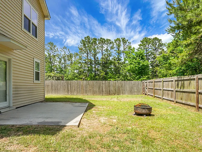 243 Oglethorpe Cir — Photo 32