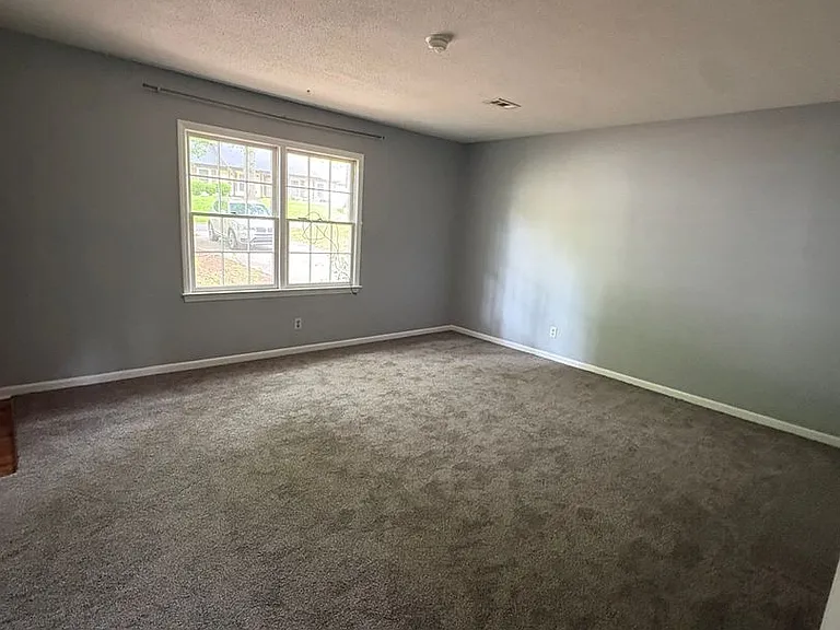 1740 Camden Rd — Photo 14