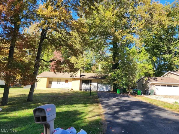 2115 Samira Rd, Stow, OH 44224