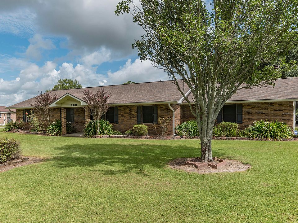 1st image of 260 Guillory Dr