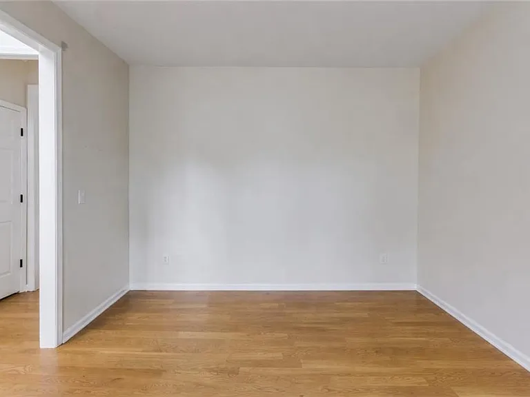 5135 Amberden Hall Dr — Photo 9