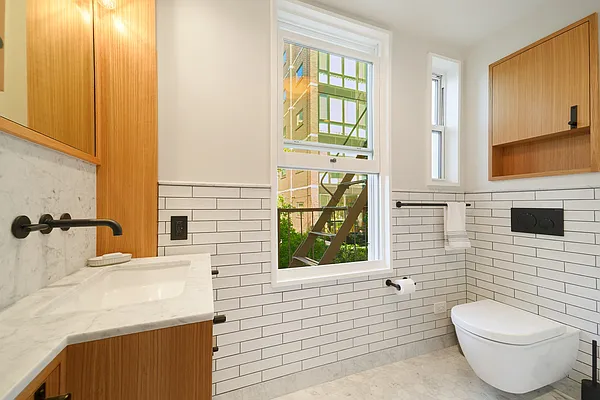 Rented by Living New York | media 35