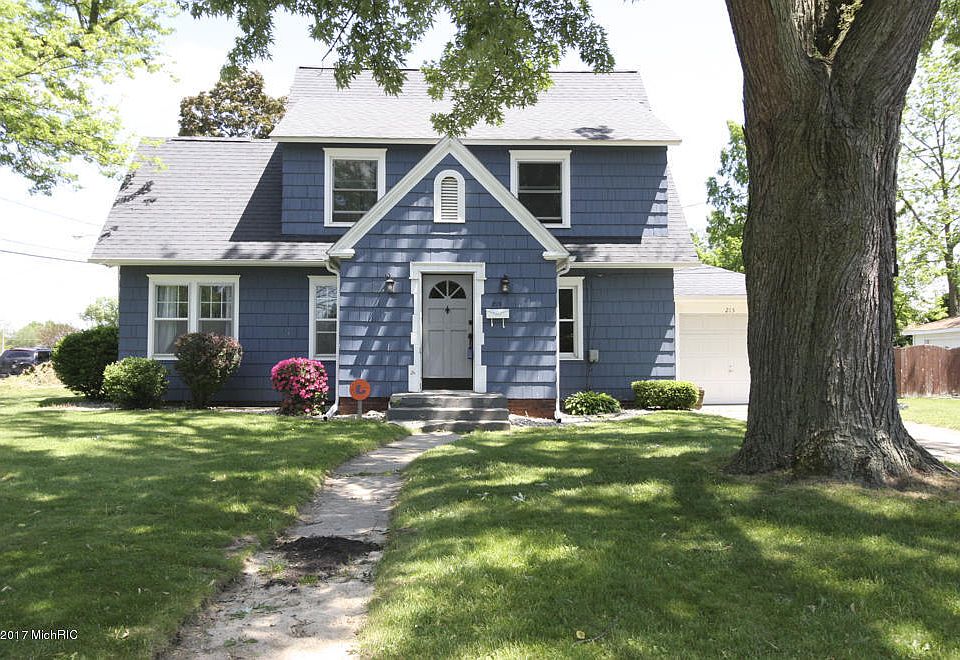 1st image of 215 Highland Ave