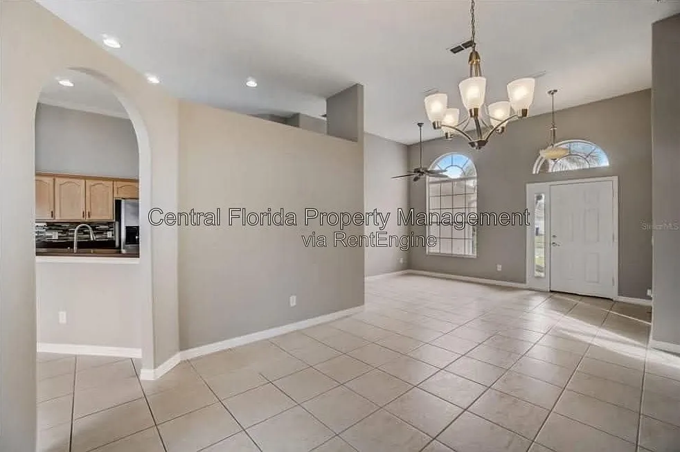 3 bed, 2.0 bath, 1793 sqft, $2,599 — Photo 4