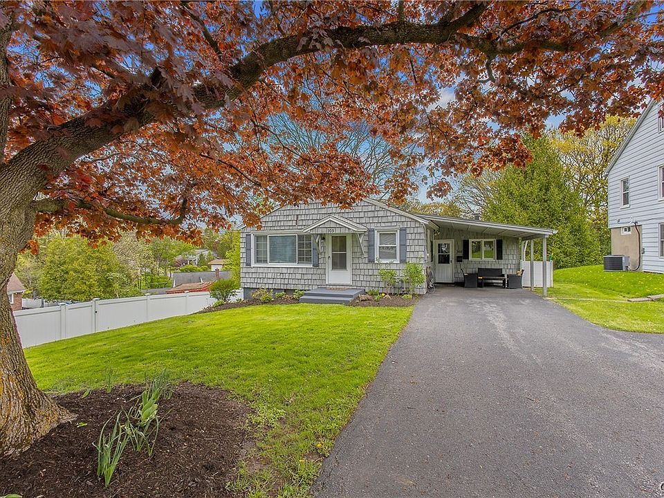 1st image of 103 Chaumont Dr