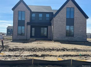 2417 Provencal Dr, Commerce Township, MI