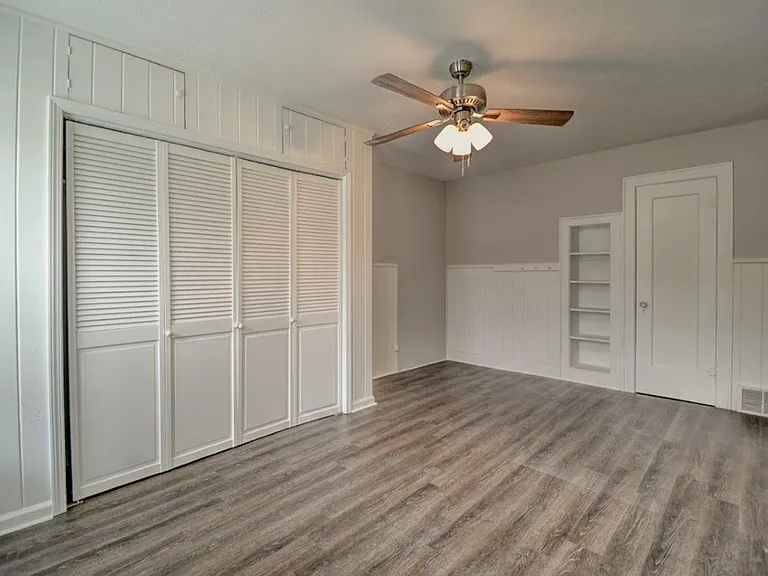 1707B E Main St — Photo 14