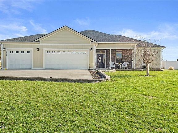 3rd image of 1336 Harmony Rd