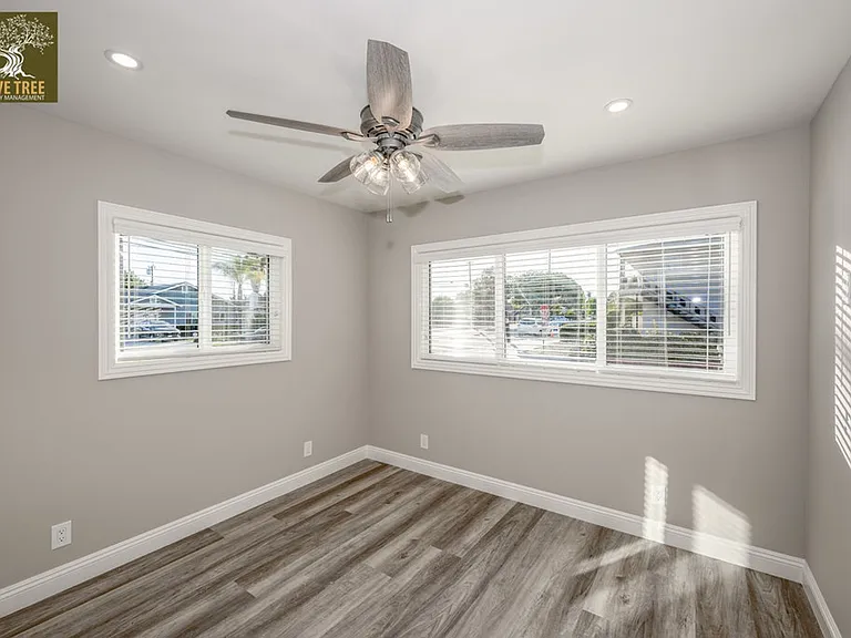 917 W Colorado Blvd — Photo 11