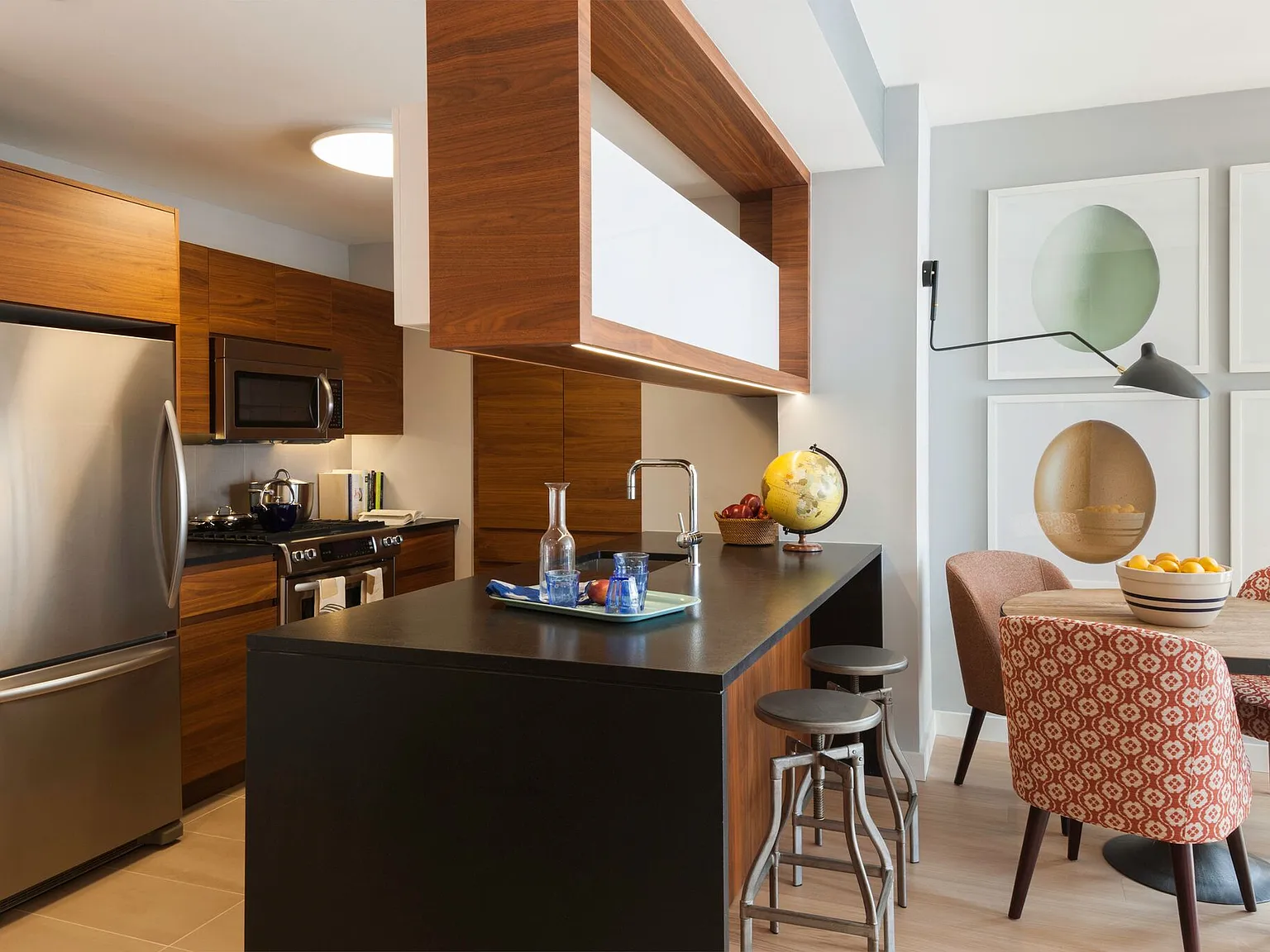 550 West 45th Street — Photo 2
