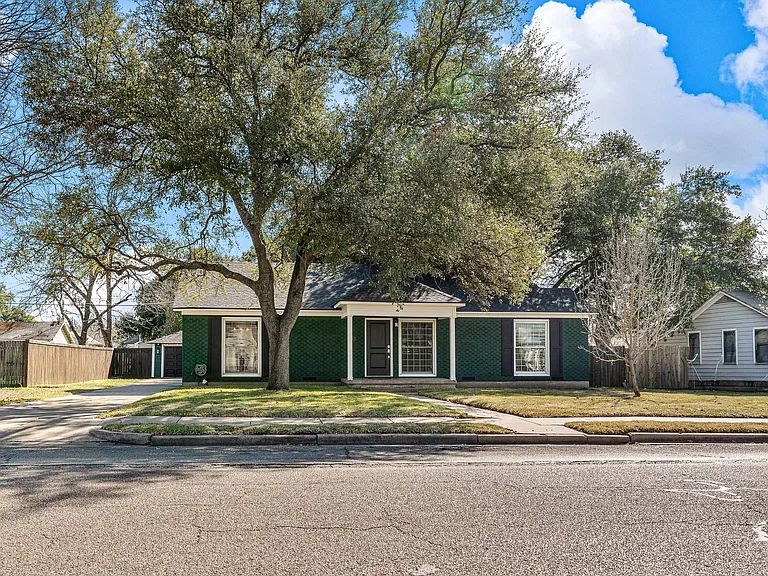 33066 Cumberland Ave — Photo 8