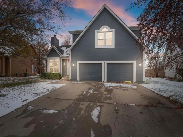 6342 Stevenson St, Shawnee, KS 66218